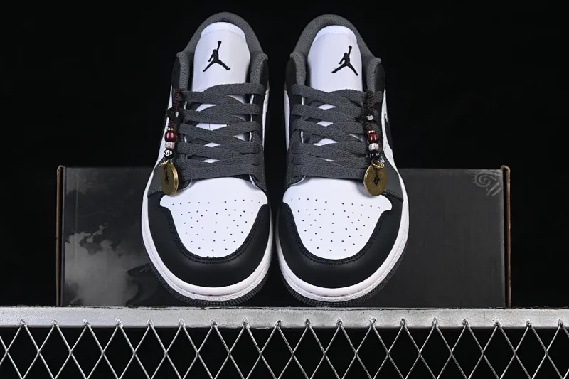 All categories Air Jordan Jordan series basketball shoes Air Jordan 1 Low Air Jordan 1 Low AJ1 Joe 1 Year of the Horse limited edition low-bang cultural casual sneakers 553558-152